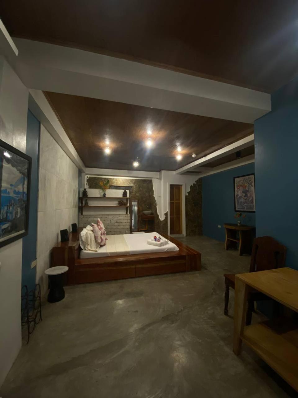 Stone Creek House Bed & Breakfast Romblon Rom bilde